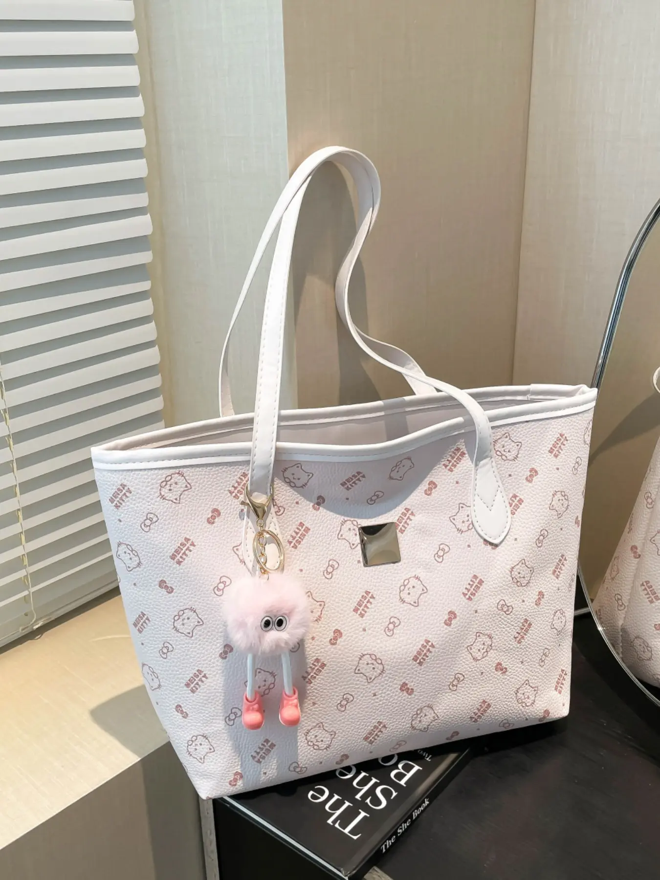 Cute Cartoon Print Tote Bag for Girls, Large Capacity Commuter Shoulder Handbag, Fashionable and Stylish Design for Students, Daily Commuting Bag, Casual Commuter Bag, Cute Bags, Casual Trendy Bag