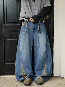 Four Seasons Men's Stylish Blue Leopard Print Patchwork Curved Blade Wide-Leg Jeans, American Streetwear Y2K Fashion Style, Oversized Loose-Fit Denim Pants