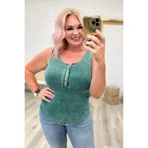 Mineral Washed Ribbed Henley Tank in Dark Green