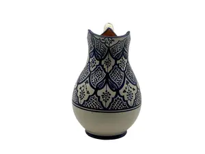 Sergi Zowaka Carafe | Handcrafted Safi Clay Pottery – Natural Pigments & Traditional Moroccan Craftsmanship
