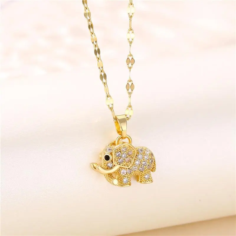 Cute Elephant Cubic Zirconia Pendant Necklace, Gold-Color Copper Animal Figure Elephant-Shaped Unisex Costume Jewelry for Daily Wear, Party Accessory with Sparkling Stone Detail, Animal Figure Necklaces, Elephant-Shaped Necklaces