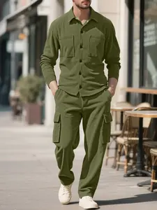 Men's two-piece casual sports long-sleeved shirt suit, with stand-up collar design, long sleeves with delicate texture. Long trousers. front of the top has a single button with a pocket, suitable for men's casual sports suit in autumn and winter.