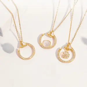 Trendy Gold Sailing Boat Necklace for Women Sparkling Rhinestones Pendant 17-19‘’ Chain Elegant Fashion Jewelry Gift Perfect for Parties, Dates & Daily Wear