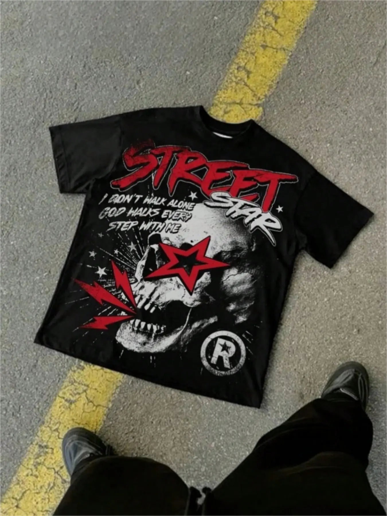 (HIGH QUALITY AOP) High-Quality Men'S T-Shirt with a Skull And Lightning Design, Perfect for Casual Wear, Street Style, Parties, Or As a Holiday Gift; 100% Cotton, Perfect for Casual Attire, Outdoor Activities, and Street Style Outfits,