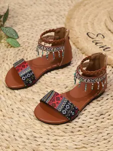 Girls' New Tassel Embroidery Pendant Sandals, Ankle Wrap Sandal, Open Toe Sandal, Ethnic Style Soft Sole Shoes, Perfect for Beach and Vacation