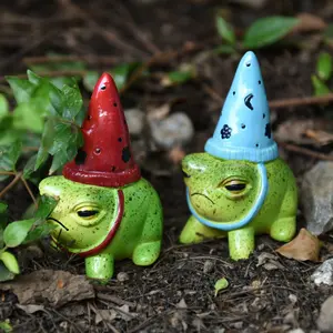 Christmas party cute little frog statue outdoor garden courtyard landscape resin crafts decoration