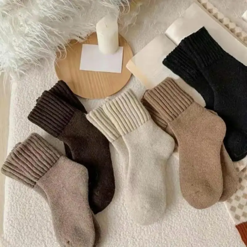 Women's 5 Pairs Casual Soft Comfy Warm Sock Mid-Calf Length Ideal for Everyday Wear Versatile & Comfortable
