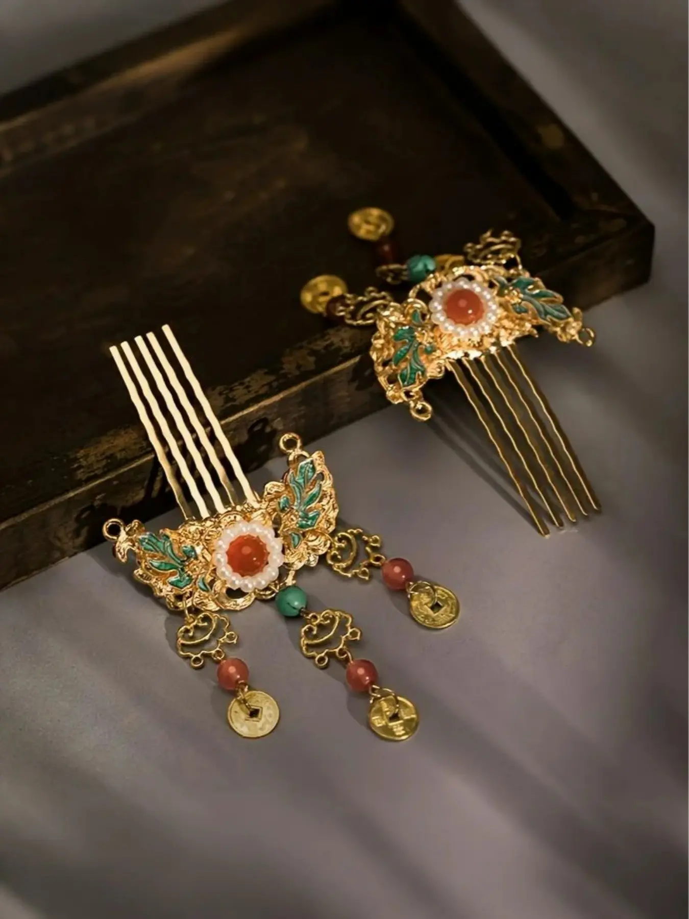 Women's Chinese Style Leaf Copper Coin Hair Comb, Pearl Vintage Side Hair Comb, Traditional Wedding Accessory, Easter Decor