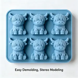 Highland Cow Model Quick Freeze Silicone Ice Tray, Durable Plastic Mold, Perfect Ice Cubes for Juice, Home Bar Accessories
