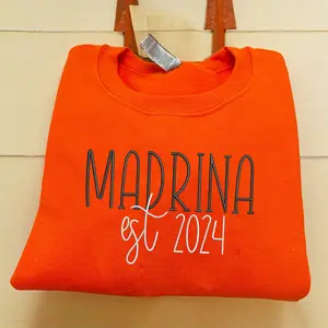 Embroidered Madrina Sweatshirt, Personalized Godmother Crewneck, Custom Est 2026 Gift, Godmom Proposal Outfit, Baptism Gift for Her