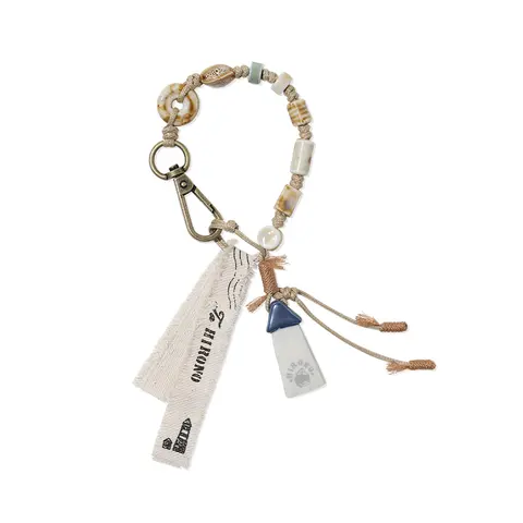 Hirono Living Wild – Freedom Island Decorative Charm