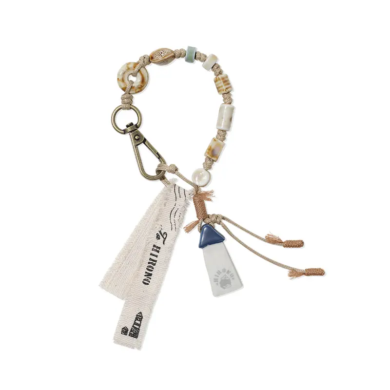 Hirono Living Wild – Freedom Island Decorative Charm