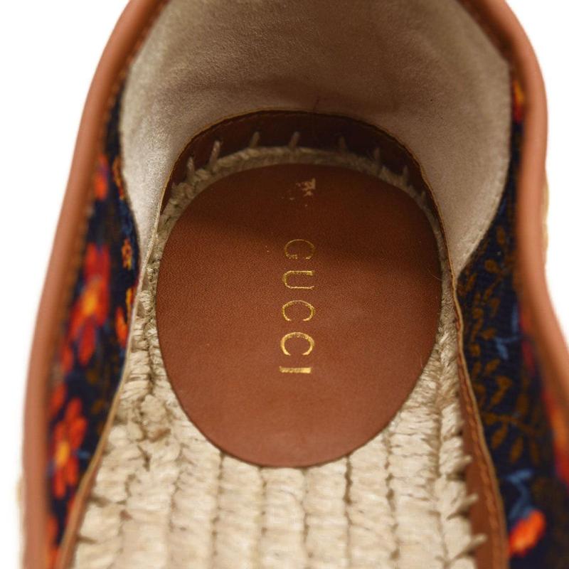 Pre-owned GUCCI Adela GG Raffia Espadrilles US 6.5
