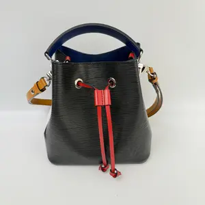 Pre-owned Louis Vuitton epi leather Crossbody Bags NeoNoé Bucket Bag Black with Red Ties & Crossbody Strap Designer Handbag