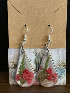 Pressed Flower Resin Teardrop Earrings | Handmade Floral Jewelry | Unique Gift for Her