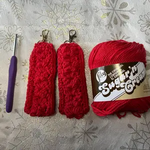 Crochet V Puff Key Chain