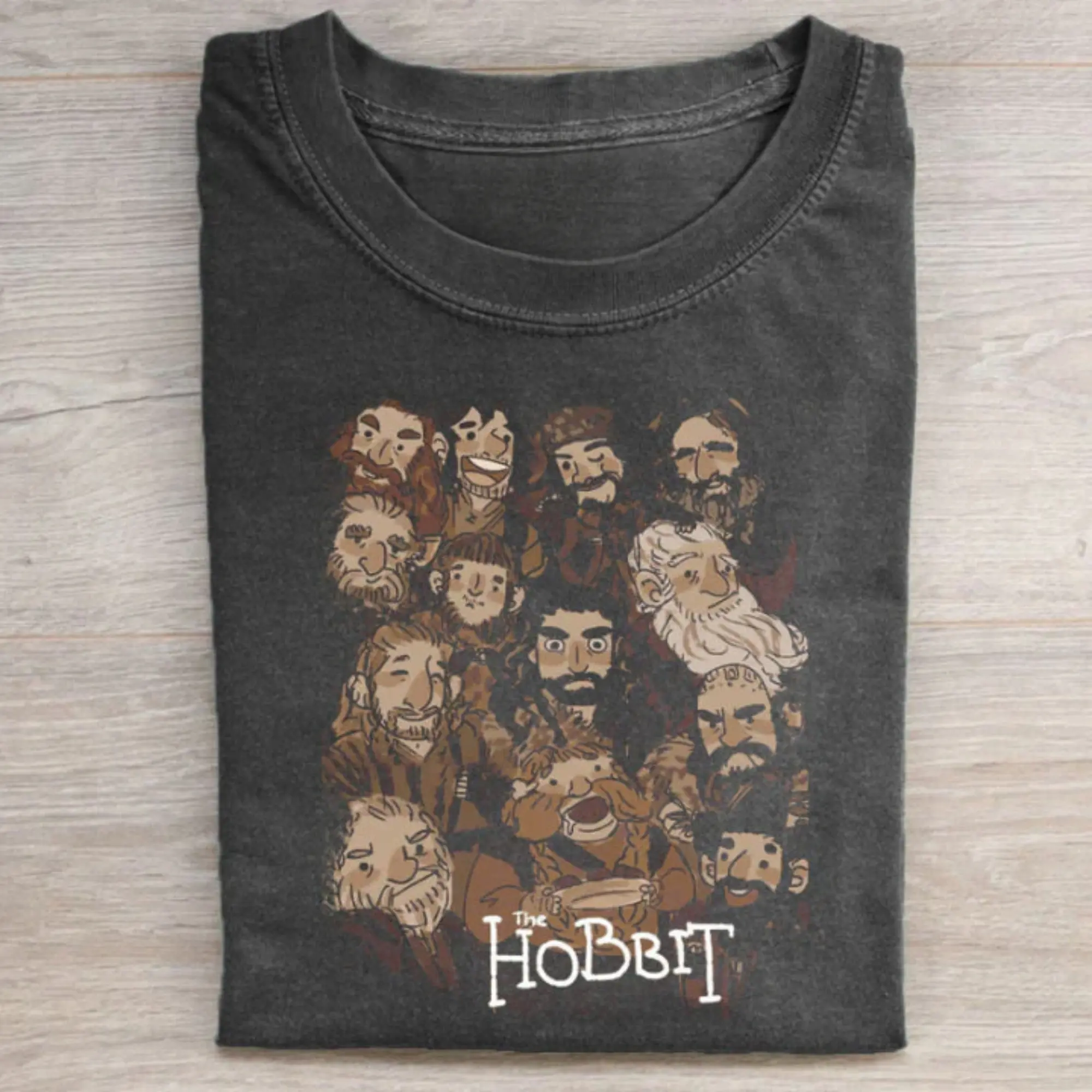 Gildan Men's Lord of the Rings Vintage Graphic Back-Print T-Shirt - Crew Neck, Short-Sleeve, Lightweight, Casual All-Seasons Top, Hand Wash Only, Do Not Dry Clean