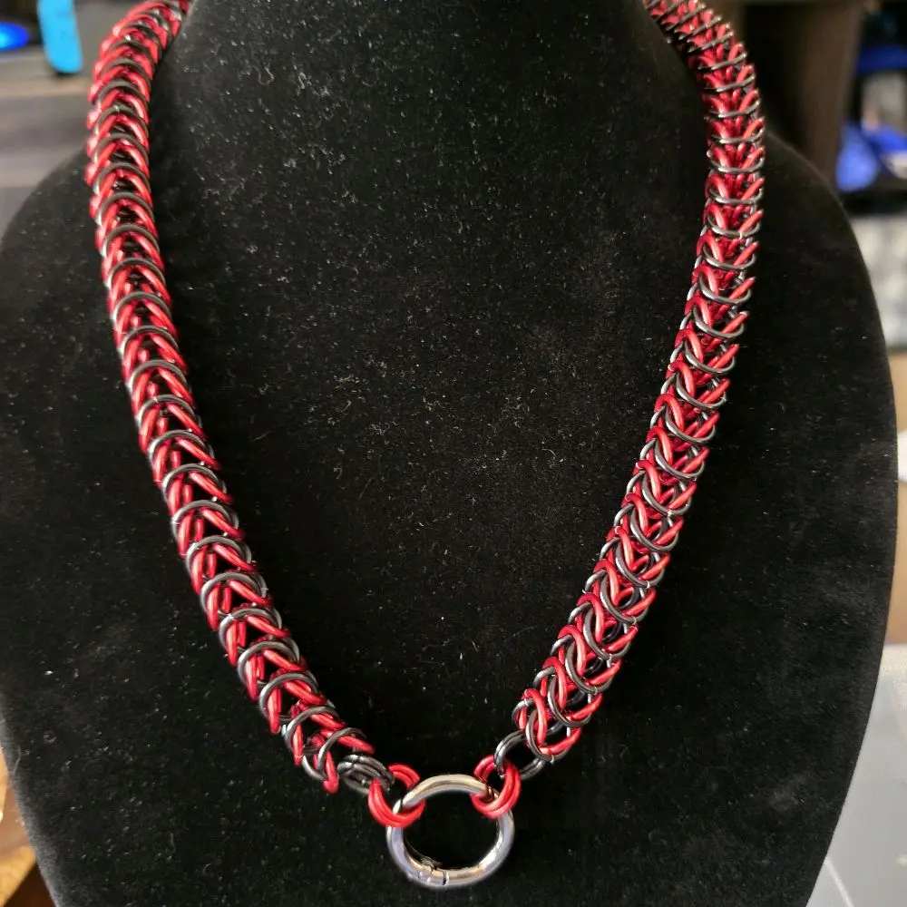 Box weave red and black