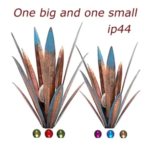 2pcs Metal Agave Solar Lawn Lights, Plant Home Decoration, Courtyard Decoration, Lawn Decoration (One Large And One Small )