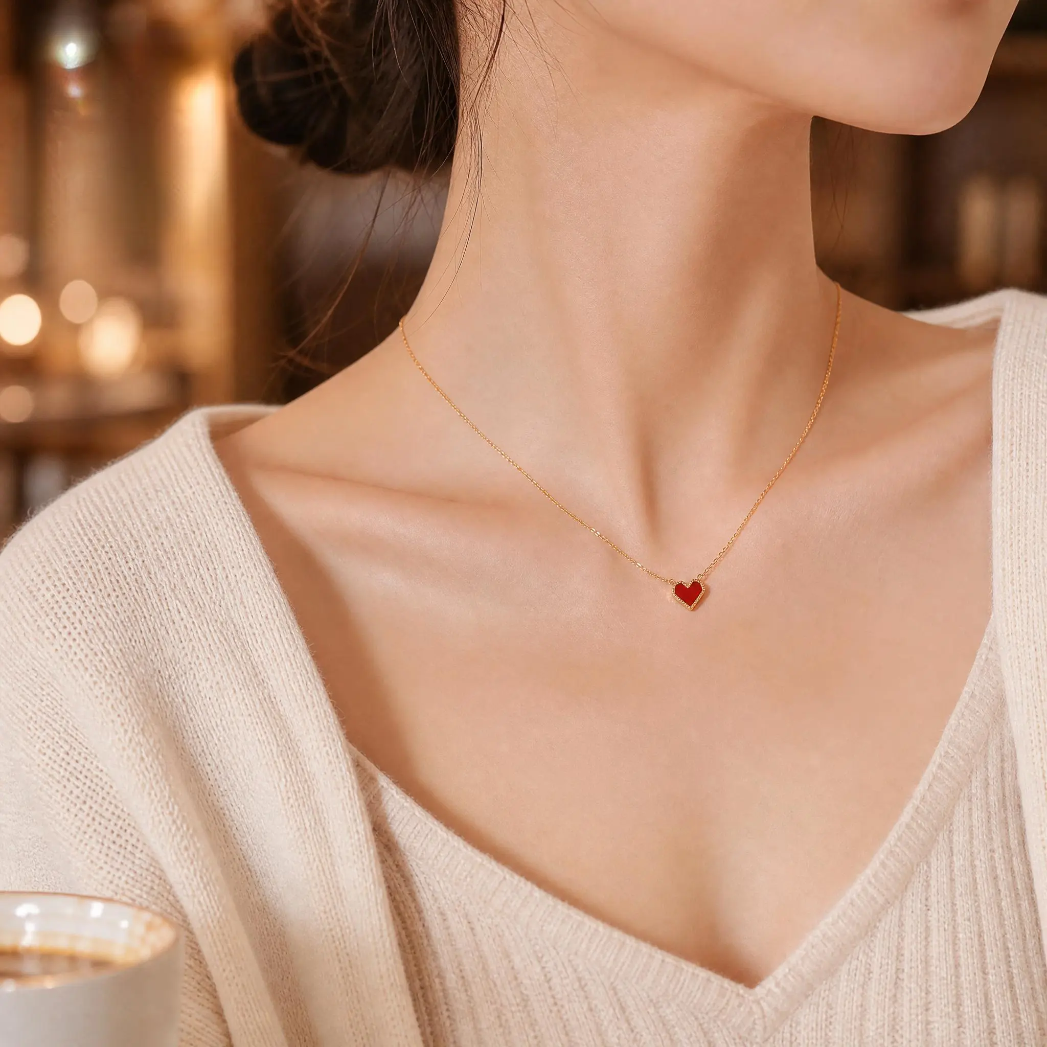 Women's 18K Gold Plated Stainless Steel French Ins Style Choker Necklace - Dainty Vintage Peach Pendant, Heart Locket, Glossy Feminine Shiny Sparkling Non-Tarnish Waterproof Everyday Jewelry Gift, Heart Locket Necklaces, Glossy Heart Necklaces