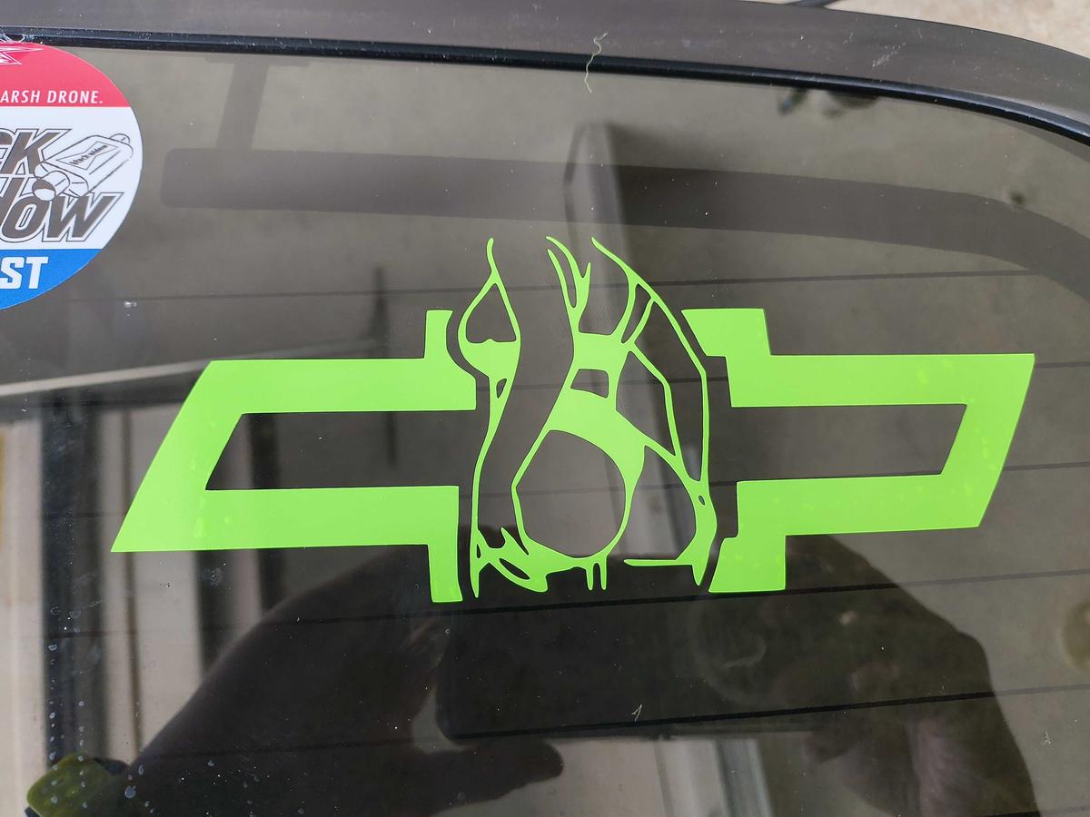 Item: Gloss neon green, 8”