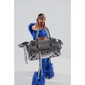 TO THE CITY PURSE TO THE CITY PURSE