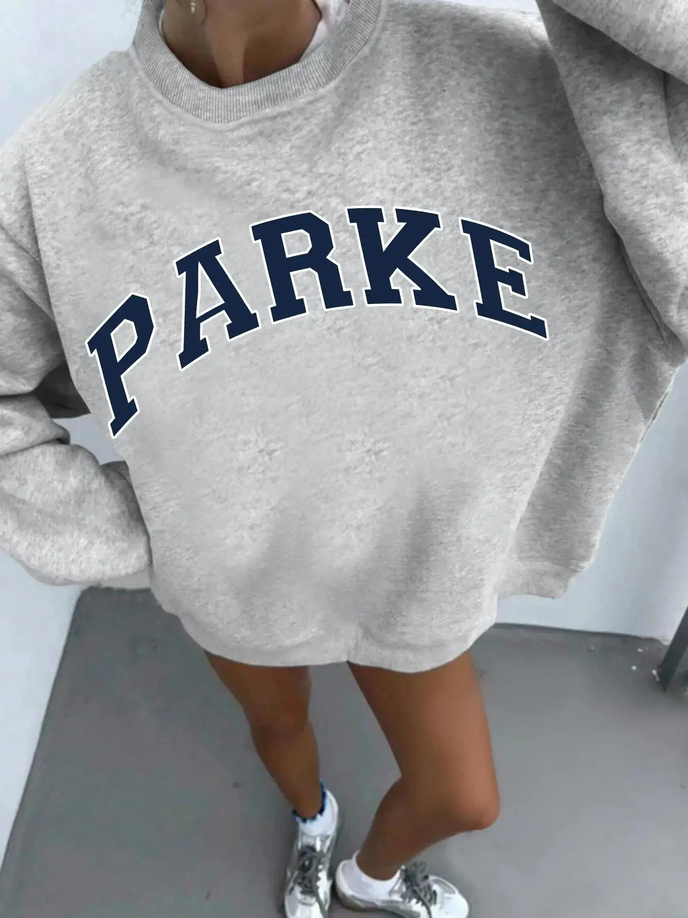Unisex Women American Retro Sweatshirt – Light Gray Oversized, Long Sleeve, 'PARKE' Letter Graphic, Soft Fabric, Casual – Ideal for Campus Outings, Street Fashion, Daily Wear |   Retro College Letter Tee, Aesthetic, Womenswear
