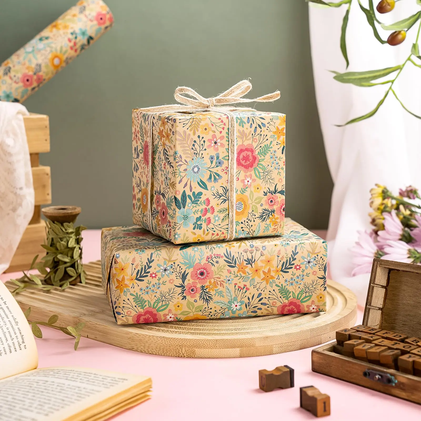 Floral Kraft Wrapping Paper Roll, 17 in x 9.8 ft Thick Gift Wrap for Birthdays, Weddings & Crafts、Floral Kraft Wrapping Paper Roll, 17 in x 9.8 ft Thick Gift Wrap for Birthdays, Weddings & Crafts