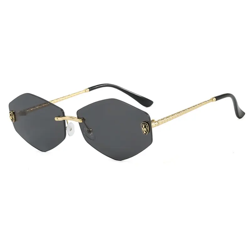 Snake-head Diamond-shaped Unisex Lightweight Polarized  display picture 1