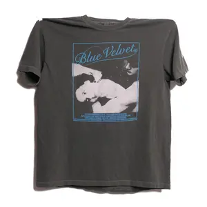 [Sale Up To 40%] Blue Velvet David Lynch Dennis Hopper Movie Criterion Twin Peaks Creator Avant-Garde Shirt