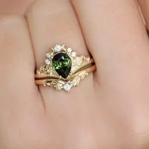 Olive Green Luxury Fashion Ring – Unique Women’s Jewelry with Elegant Floral Pattern, Daily Wear Ring, Modern & Stylish