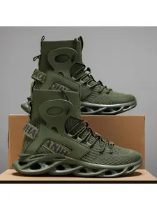 Men's high-top flyknit sports shoes, trendy blade sole, breathable and comfortable, non-slip and wear-resistant, suitable for street fashion, daily casual and outdoor sports wear.