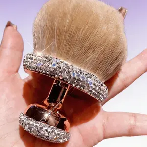 Rose Gold Rhinestone Makeup Brush, Large Fluffy Soft Bristles, Ideal for Loose Powder & Blush, Luxury Facial Makeup Tool, Perfect for Weddings & Gifts