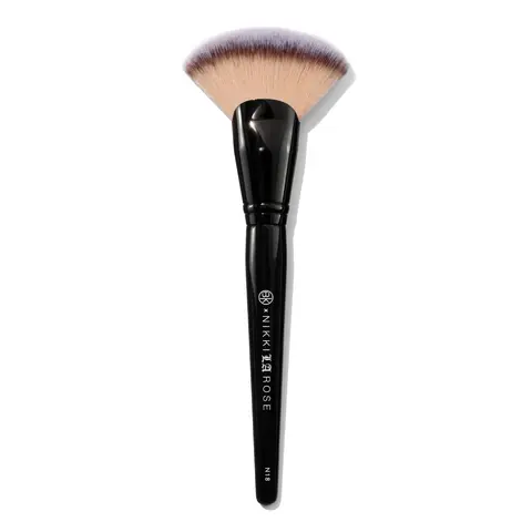 BK Beauty Nikki La Rose N18 Ultimate Contour Brush