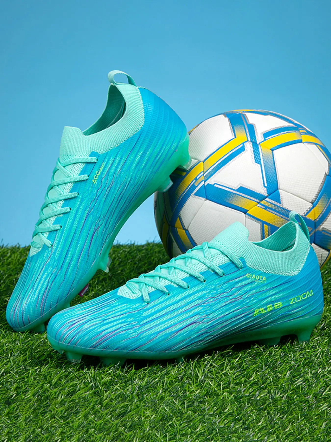 New Professional Soccer Shoes, Soccer Boots, Tpu Long Spike Sole, Breathable PU Leather, Sporty Style, Lightweight Anti-Slip, Sizes 35-45, 5 Colors