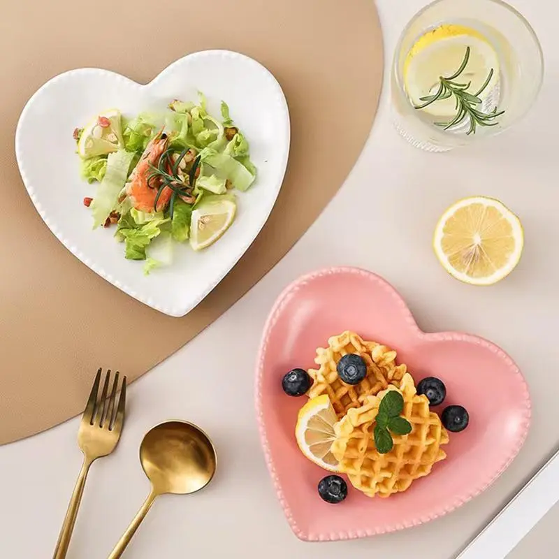 Heart Shaped Ceramic Plate, 2 Counts/set Creative Snack Dessert Fruit Plate, Household Cake Fruit Plate for Home Kitchen Dining Room, Modern Ceramic Plates