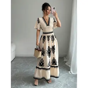 Summer Long V-neck Print Dress Women's Retro Waist Cinched A- line Skirt Digital Printing High Waist Midi Dress Elegant
