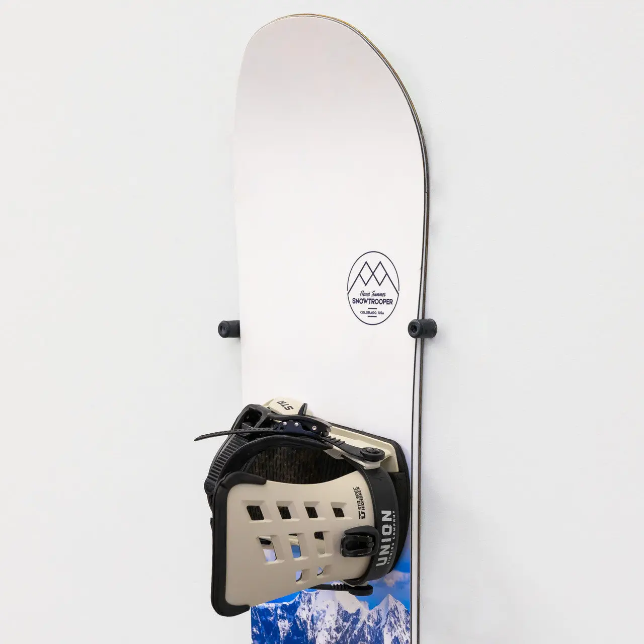 The Cinch Snowboard Display | Floating Rack The Cinch Snowboard Display | Floating Rack