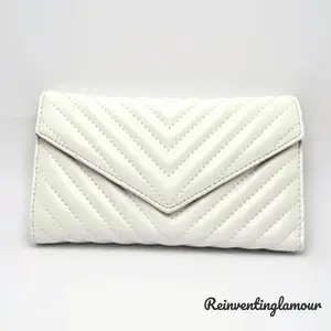 Hottie White Wallet - Stylish Design, Compact Size, Ideal for Everyday Use