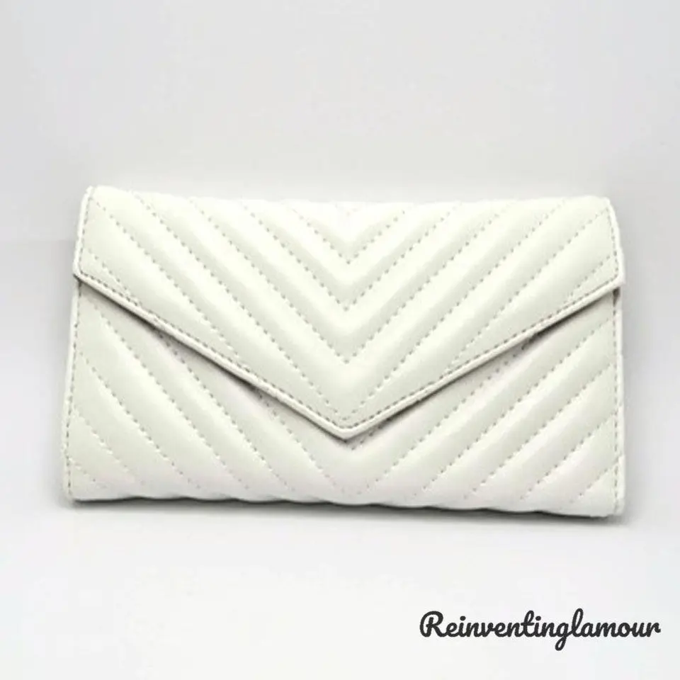 Hottie White Wallet - Stylish Design, Compact Size, Ideal for Everyday Use