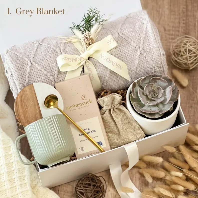 Bridesmaid Gift Box, Wedding Gift Set ,Engagement Gift Box, Gift Favor Box, Pregnancy Gift Box, Gift Box Girlfriend, Christmas Gift