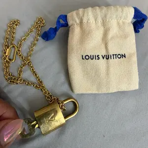 Bag accessories
