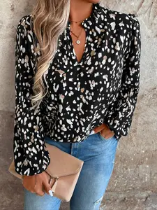 【Plus Size】Women's V Neck Blouse, Casual Chic Long Sleeve Top for Daily Wear, Women's Plus Size Clothing for All Seasons, Shirts
