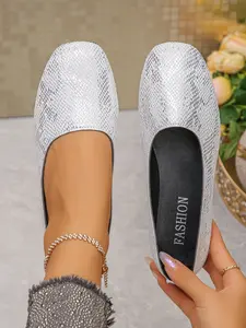 Women's Slip-On Ballet Flats, Comfortable Round Toe Casual Shoes, All-Season Glitter Rubber Sole, Narrow Fit Less Than Ankle Heel, Fashion Shoes