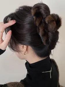 Plush leopard print acrylic hair clip, cross design, soft and fashionable retro style, very suitable for daily use, women's fashion accessory, Hairpins