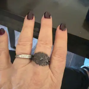 Delzzad 1.1ct VVS Clarity Synthetic Moissanite & Black Spinel Cluster Ring - Copper Metal Gothic Band with Dark Romance, Gothic Shadow Accents Adding Bold Drama, Certified Wedding Gift Jewelry