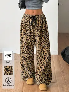 Women's Fitted Camo Sleepwear Set, Soft & Cozy Home Lounge Wear, Ideal for Relaxing at Home, Perfect Gift for Her, Leopard