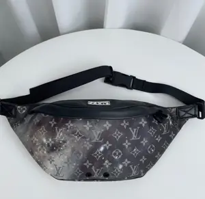 Pre-owned Louis Vuitton Discovery Bum Bag Monogram
