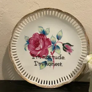 “I’m not rude” plate