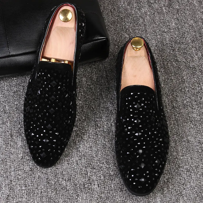 Men's Chunky Glossy Patent Leather Platform Loafers - Silver Metal Buckle, Lug Sole, Height Boost, Elegant Casual Shoes, Fashionable Leather Loafers, Dark Academia Aesthetic Smart Casual Evening Party Streetwear Footwear, Leatherloafers, Fashionable Loafe